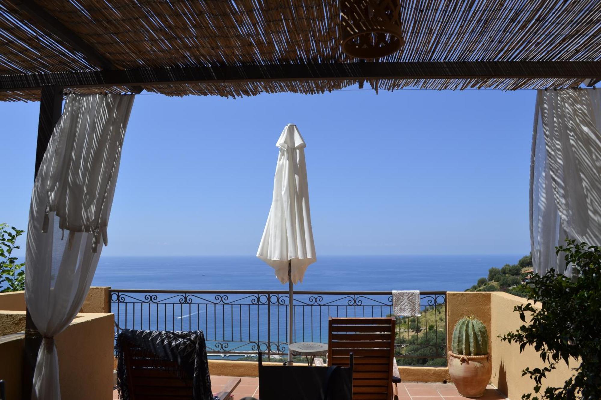 Marulivo Hotel Pisciotta Bilik gambar